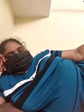 Villageanuty from StripChat