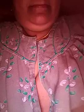 Villageanuty from StripChat