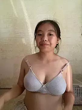viluna from StripChat is Freechat