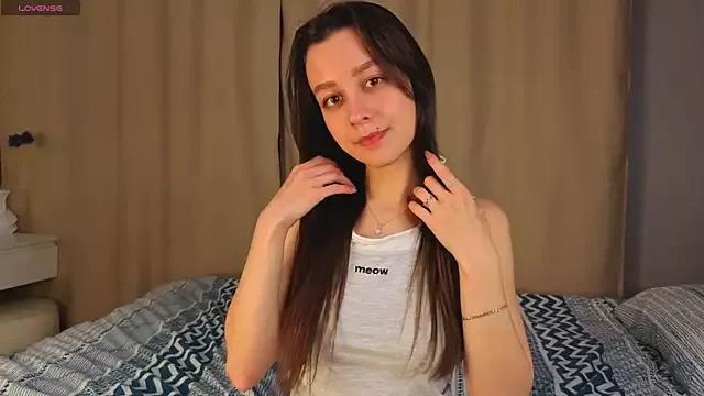 VineciaDestors from StripChat is Freechat