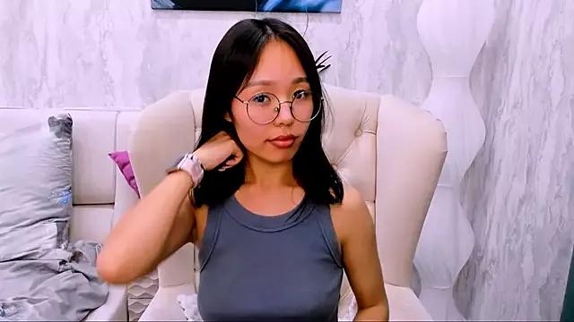 ViolaDaviss from StripChat is Freechat