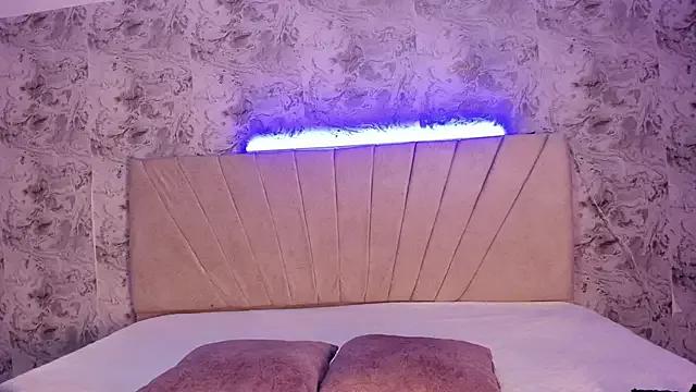 violet_77711 from StripChat is Freechat