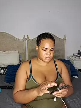 Violet_Halo webcams show profile image 