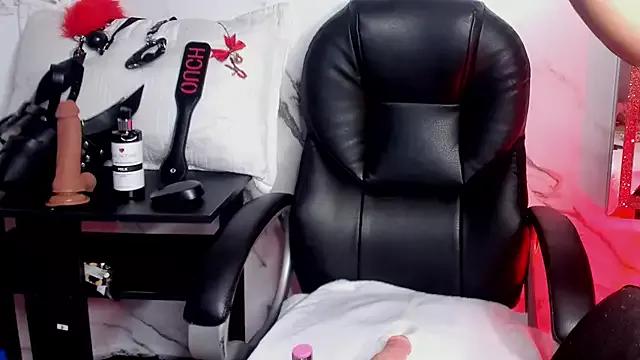Violet_sl4ve from StripChat is Freechat