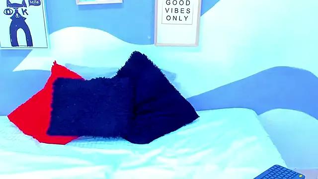 VIOLETA-28 from StripChat is Freechat