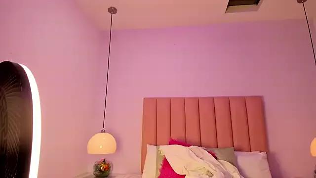 VioletaShine from StripChat is Freechat