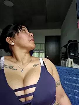 violettaa_millerss from StripChat is Freechat
