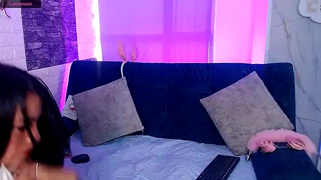 Violettee22 webcams show profile image 