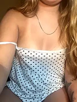 Violettt_hot from StripChat is Freechat