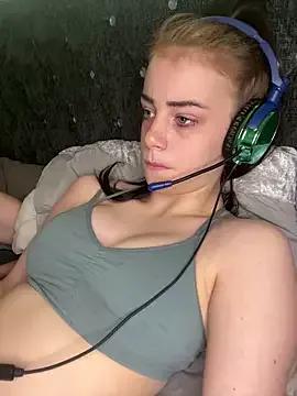 VioletxBlue from StripChat is Freechat