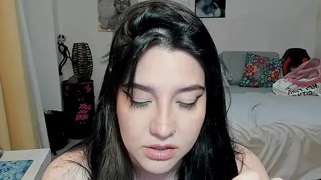 VitaxViper from StripChat is Freechat