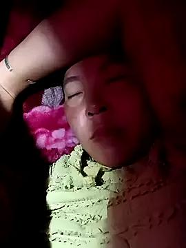 vivi_cute from StripChat