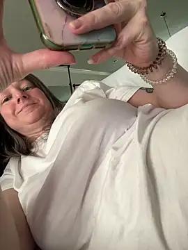 Vivian_MayXxX from StripChat