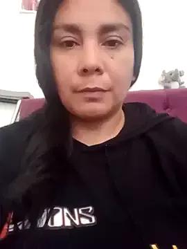 Vivian_milf_paint from StripChat