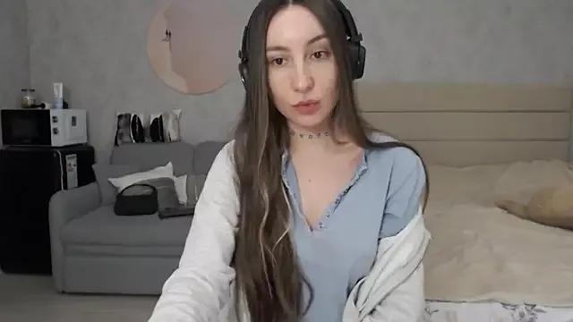 viviandaimond1 from StripChat