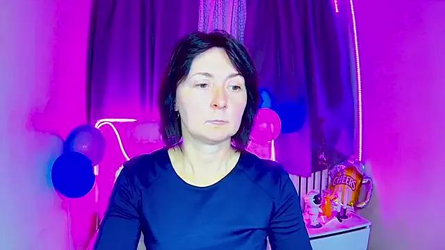 VivianGuchih from StripChat is Freechat