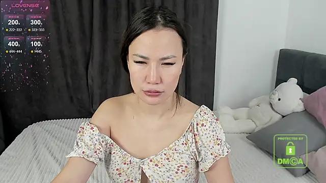 VivianJamess from StripChat