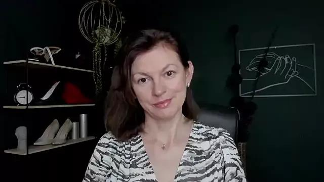 VivianWILD from StripChat is Freechat