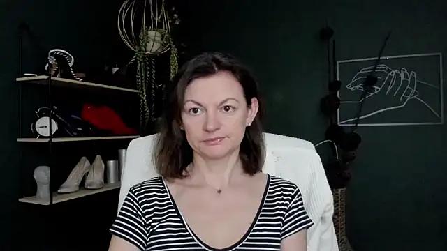 VivianWILD from StripChat