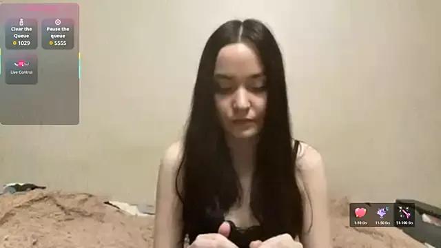 VividSienna from StripChat