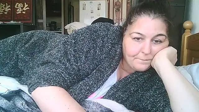 Vivien1234-secret from StripChat