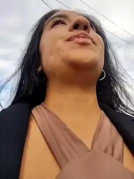 Viviene_Price from StripChat