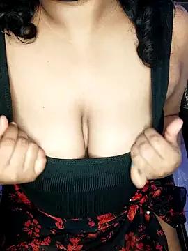 Viviennemoon_tlgu from StripChat