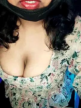 Viviennemoon_tlgu from StripChat