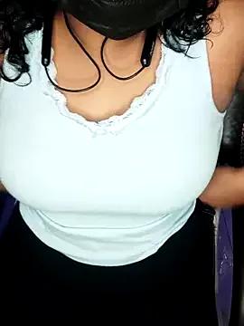 Viviennemoon_tlgu from StripChat