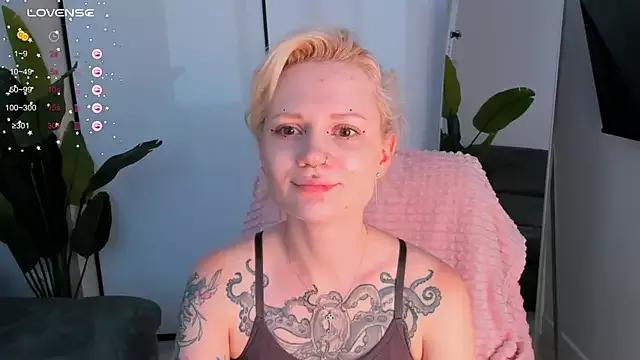 vivirocks from StripChat