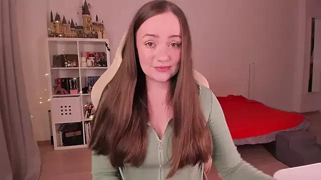 WalkingGirl from StripChat is Freechat