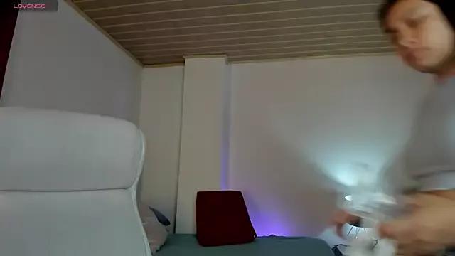 Walton_abieca_ from StripChat is Freechat