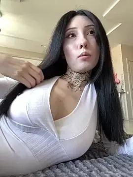 WeeRoxi from StripChat is Freechat