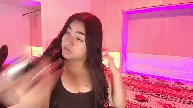WhiitneyBacker from StripChat