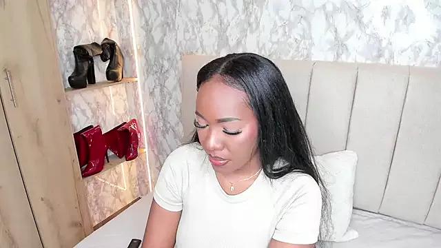 whiitneyfox from StripChat