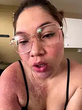 WhiteWomen from StripChat is Freechat