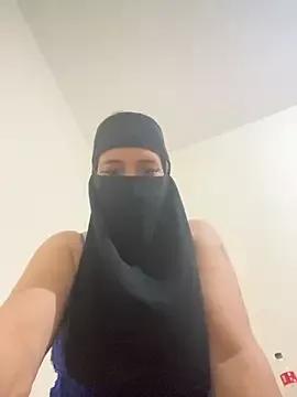 Wild-Nayra from StripChat is Freechat