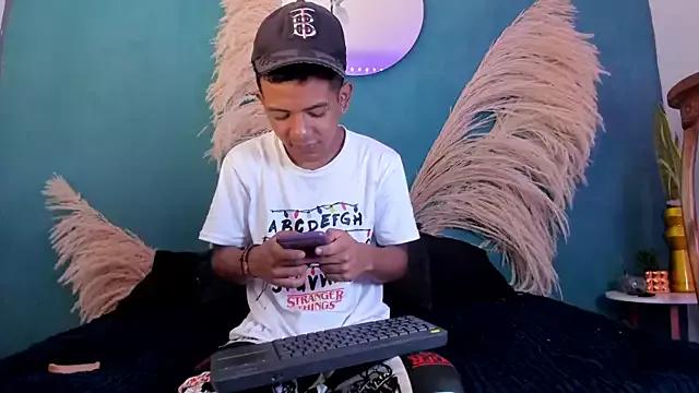 wild_best from StripChat is Freechat