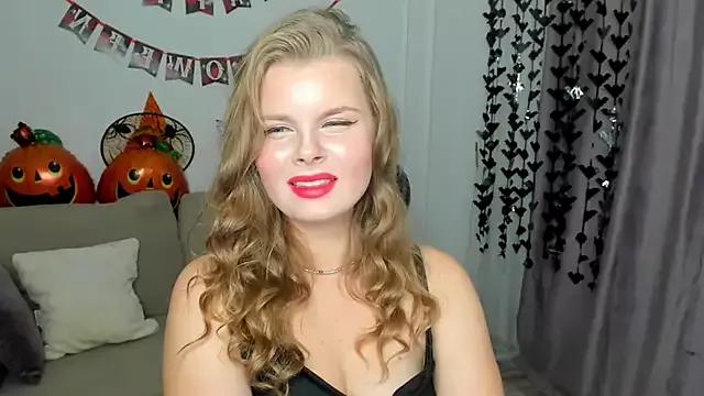 WildeDesiree from StripChat is Freechat