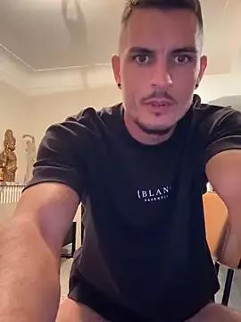 WildFlame2525 from StripChat is Freechat