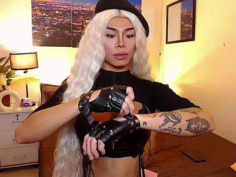 WILDROXIE from StripChat is Freechat