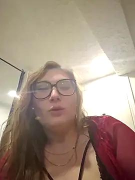 wildyoungNhorny from StripChat is Freechat