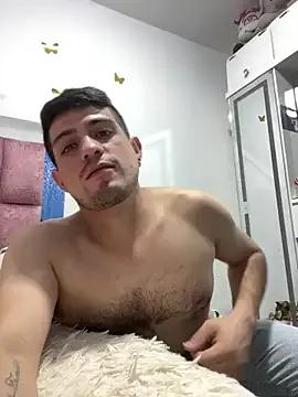 Photos of williamsmiiths16 from StripChat is Freechat