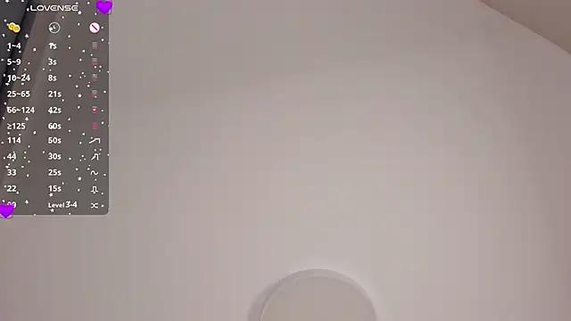 willow_fox from StripChat