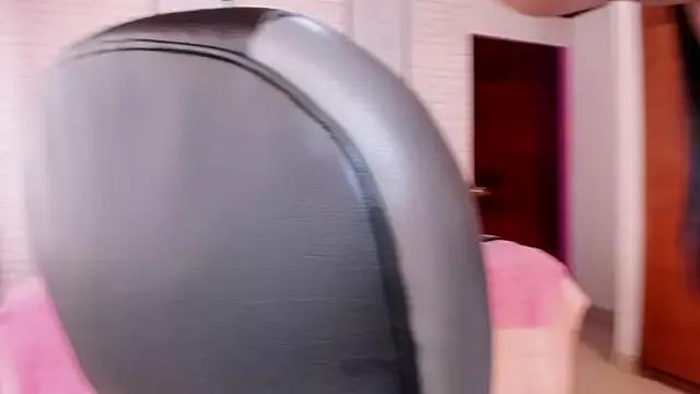 Willow_keene from StripChat is Freechat