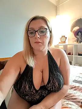 winniess40 from StripChat