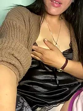 Winny-sexy from StripChat is Freechat