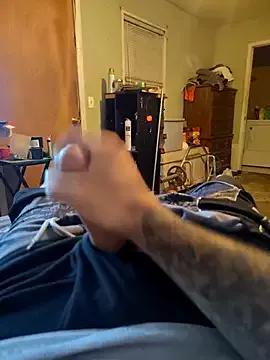 Wolfyking95 from StripChat is Freechat