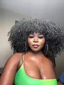 WomanNextdoor1 webcams show profile image 