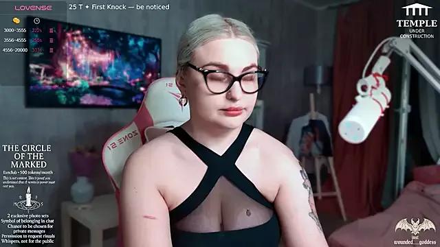 Dirty chat webcam: explore liveshows with versed models, from laying bare to fetishes, in a variety of sexy free adult webcams.